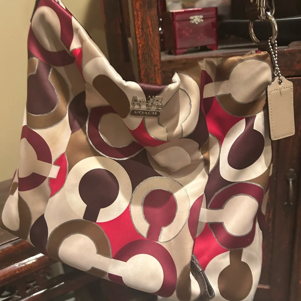 Coach Madison metallic Isabelle’s satin clutch and shoulder bag. - Picture 2 of 15